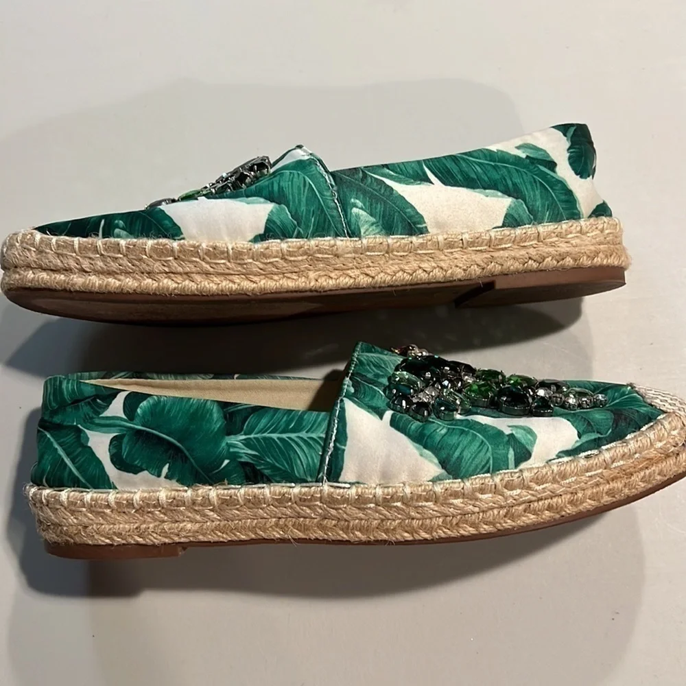 CHINESE Laundry Hayden Floral Green Espadrilles, Size 8